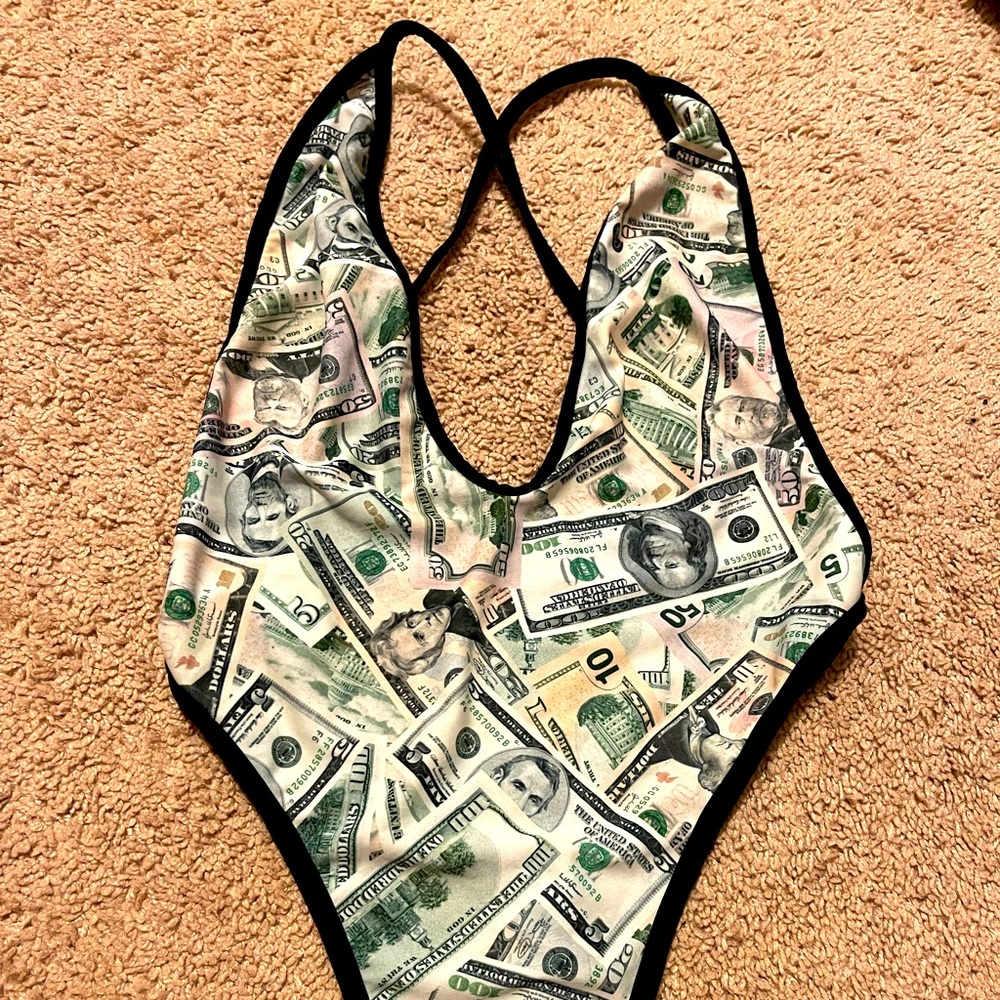 Ballin Money Baithing Suit Size M Preowned in Great Condition